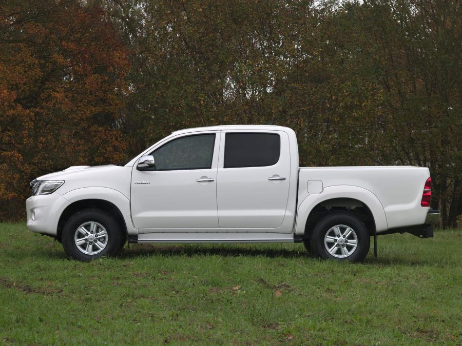  Toyota Hilux Double Cab 2011 года  (UK) (фото 30 из 30)